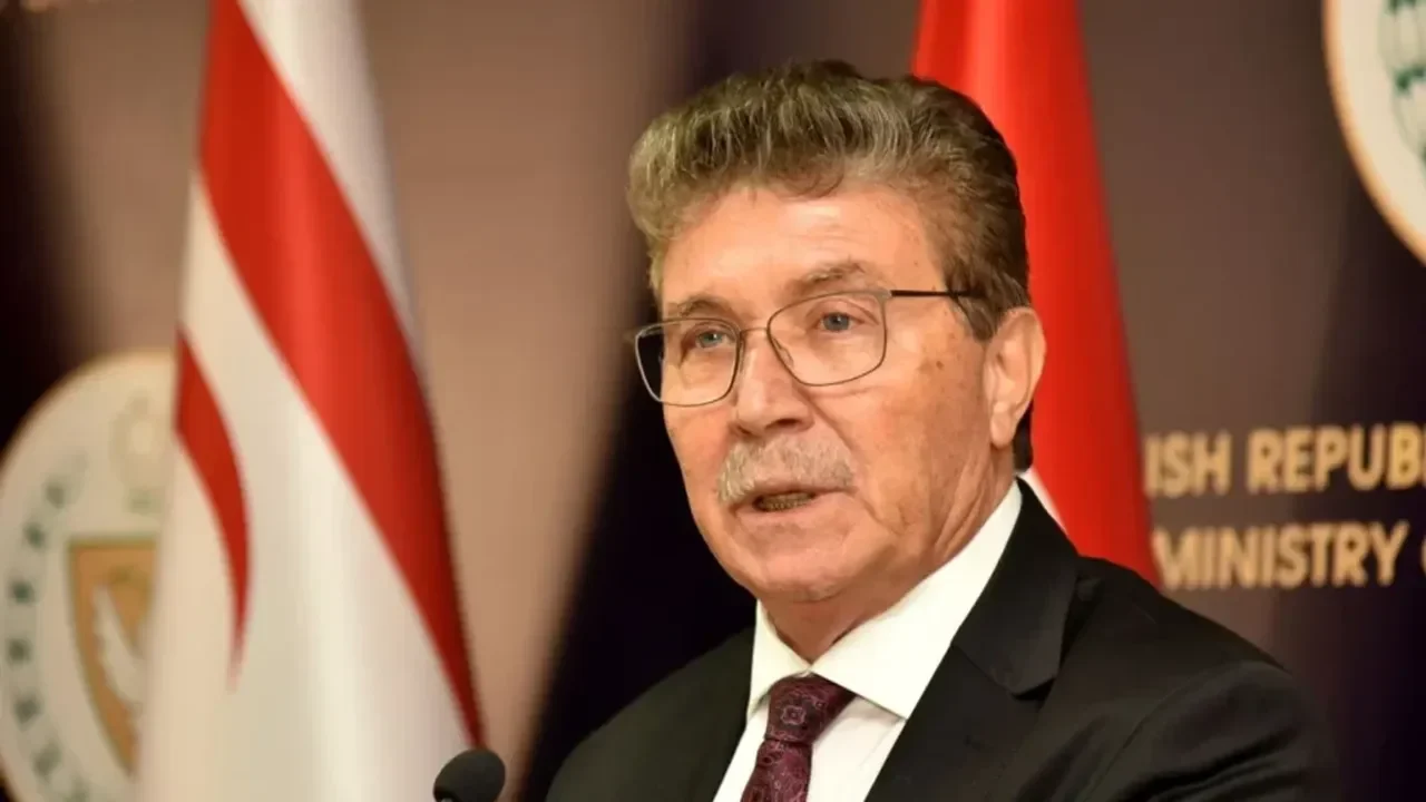 Üstel: “Yeni dönemde çocuklu ailelerimize yönelik üç yeni projeyi daha hayata geçireceğiz”