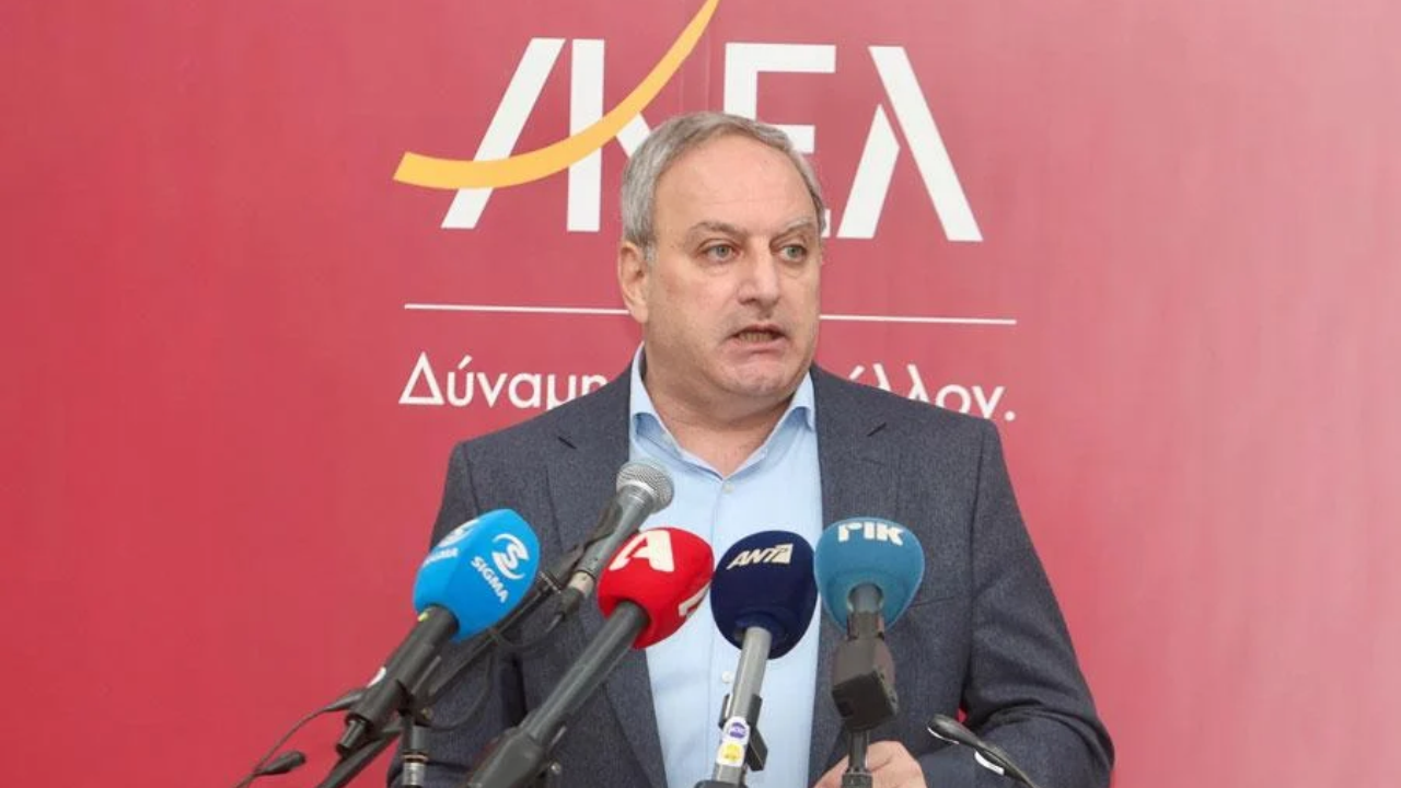 AKEL Genel Sekreteri Stefanu Duru ile görüştü