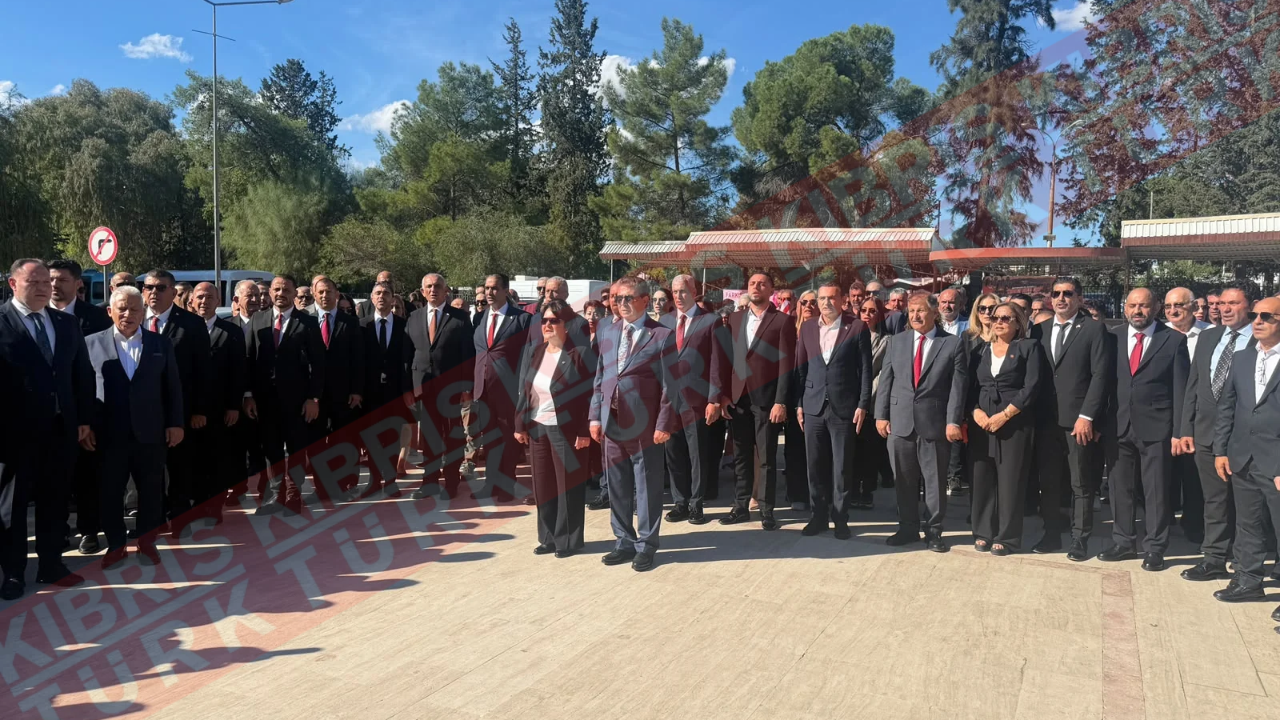 UBP, Adaylık Başvurusu Öncesinde Ata’nın Huzuruna Çıktı