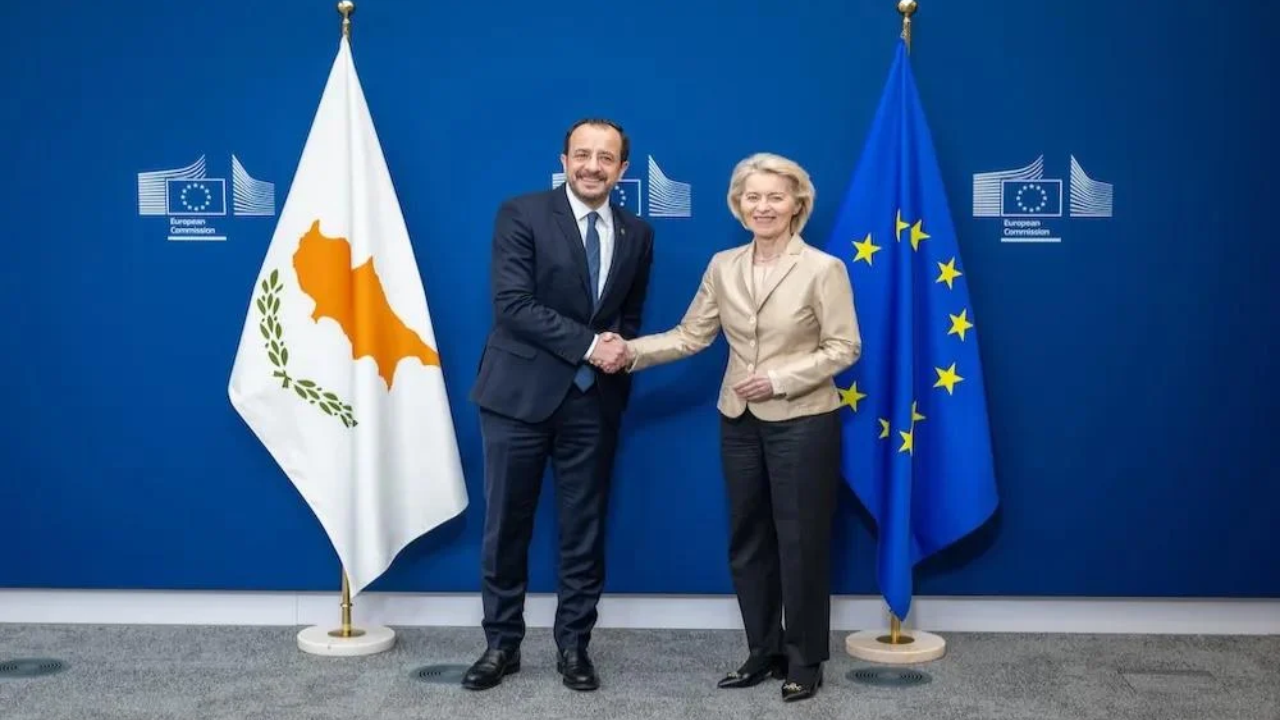 HRİSTODULİDİS’TEN VON DER LEYEN’E MEKTUP: AB’NİN ORTAK SAVUNMA MADDESİ YENİDEN GÜNDEME ALINSIN