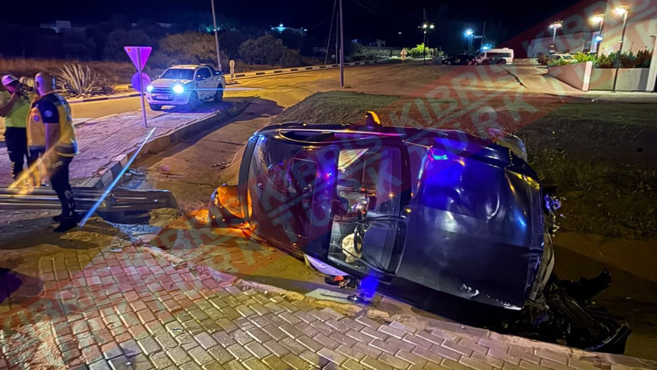 GİRNE-ALSANCAK ÇEVRE YOLU'NDA ALKOLLÜ SÜRÜCÜ KAZA YAPTI: ARAÇ YAN DEVRİLDİ