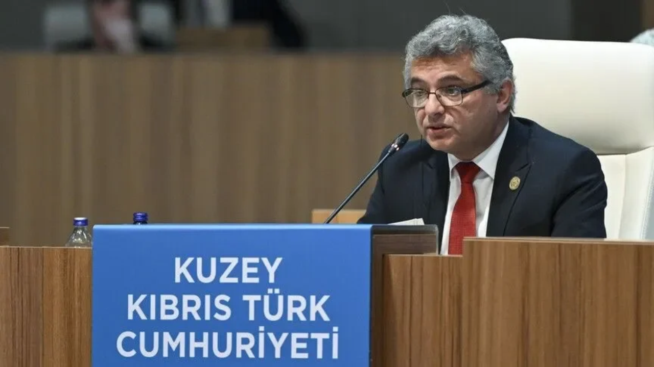 Erhürman: “Dünyayla Bütünleşme ve Çözüm Arayışları Birbirini Güçlendiren Süreçlerdir”