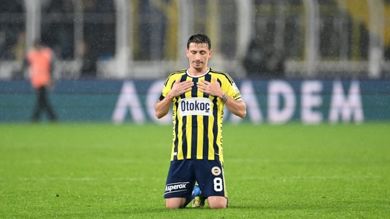 Mert Hakan Yandaş, Fenerbahçe formasına kavuştu